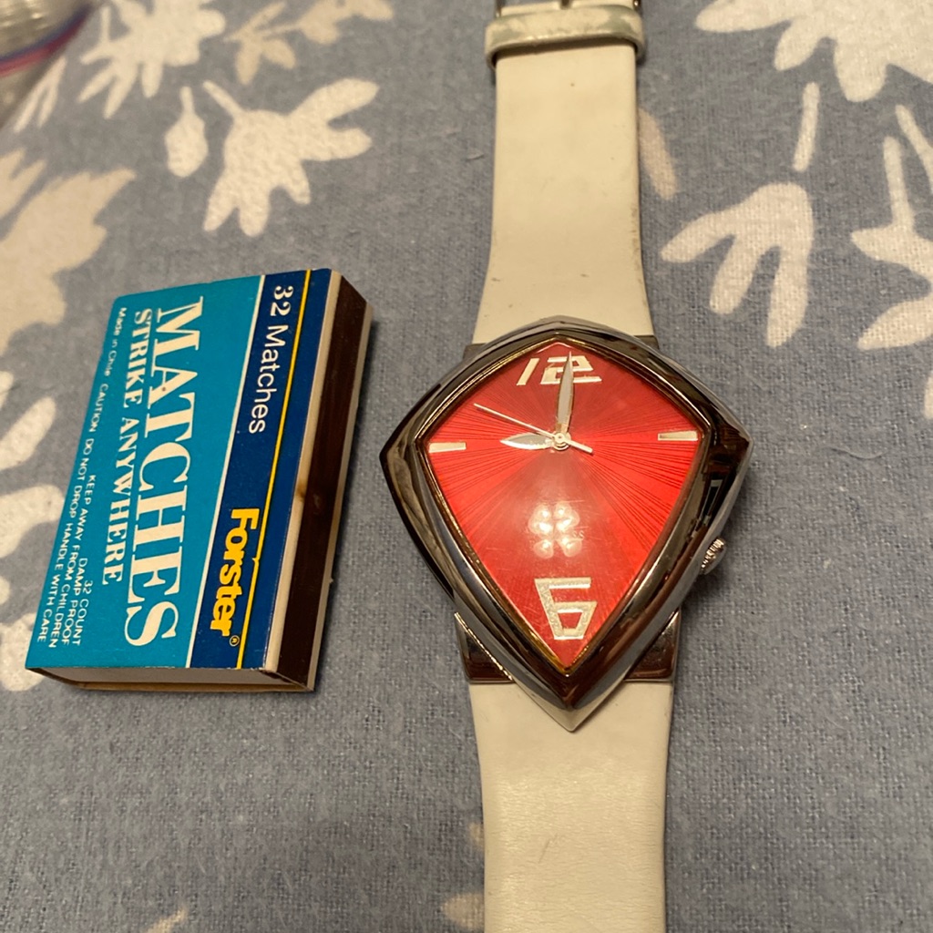 Preowned Guess Womens Watch Geometric